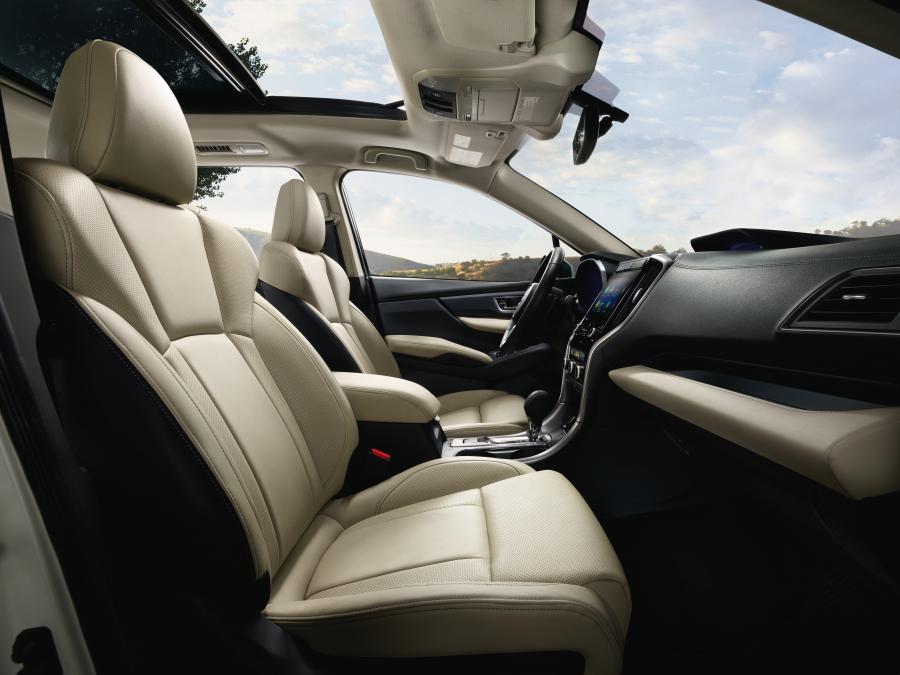 Интерьер Subaru Ascent Limited 2018 года  (фото 13 из 34)